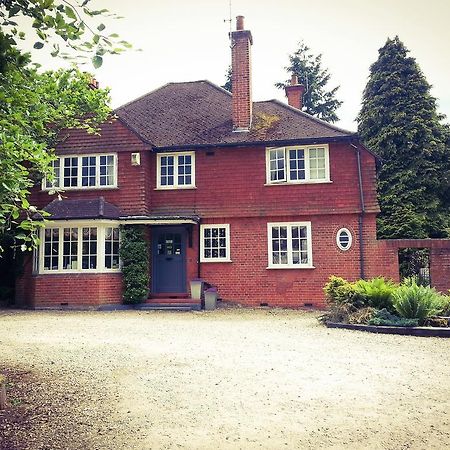 Rosemead Guest House Claygate Eksteriør billede