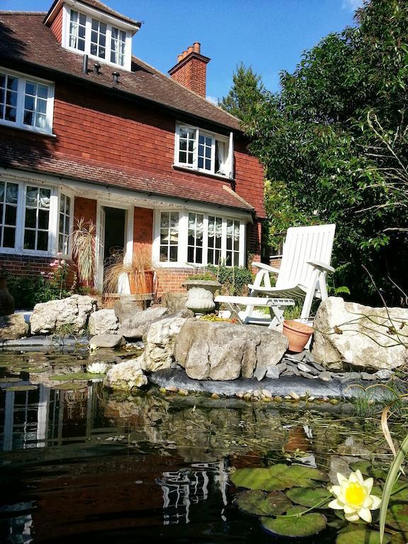 Rosemead Guest House Claygate Eksteriør billede