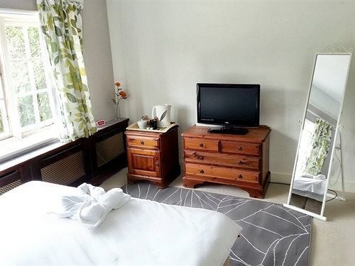 Rosemead Guest House Claygate Eksteriør billede